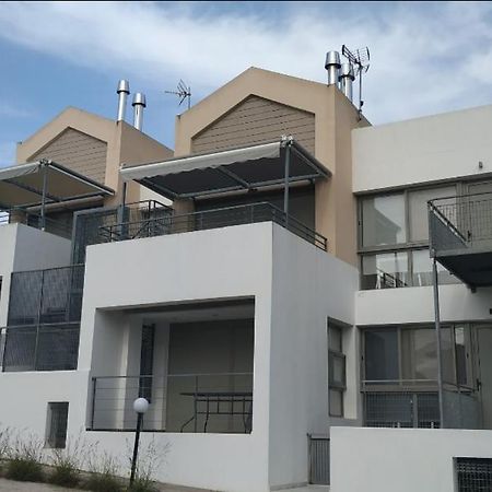 M.J.P. House Apartment Метаморфоси Екстериор снимка