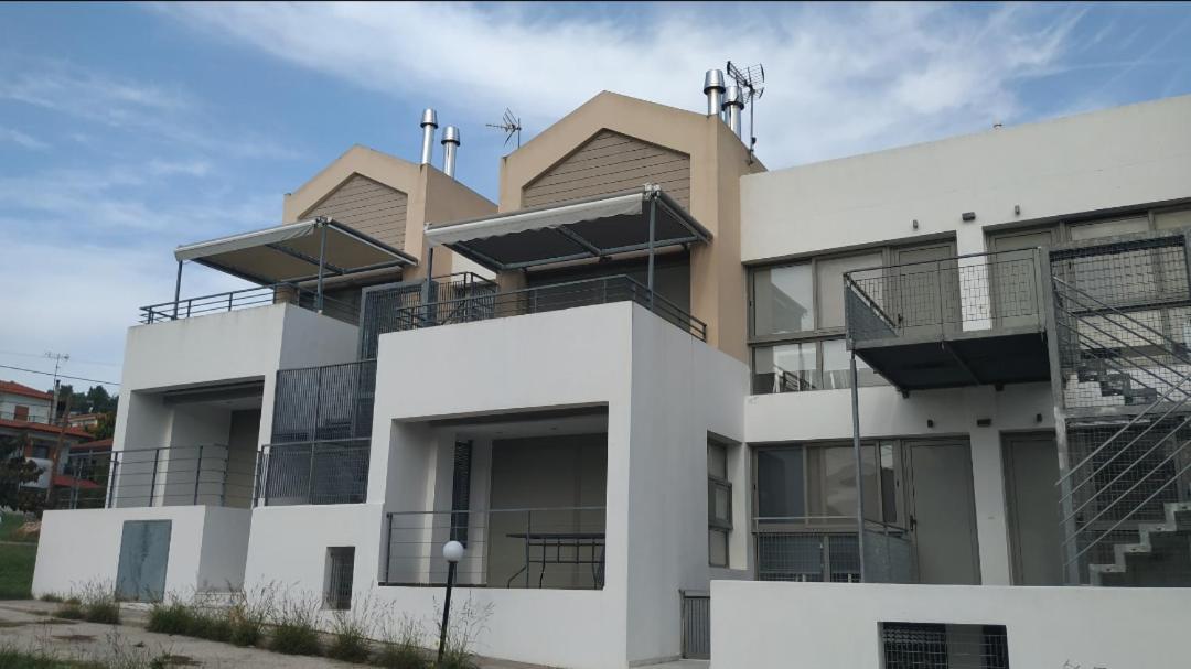 M.J.P. House Apartment Метаморфоси Екстериор снимка